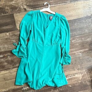 Vince Camuto Vibrant Teal/ green Long Sleeve Dress